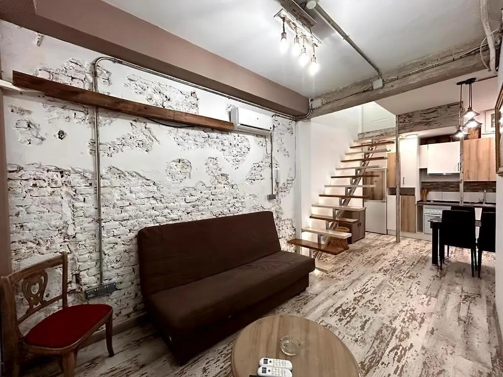 Nice And Quiet Flat In Madrid 0*,